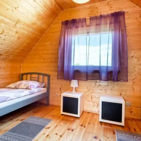 別荘 Letniskowe Nadia Z Podgrzewanym Basenem *