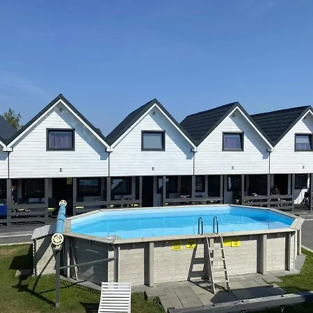 Letniskowe Nadia Z Podgrzewanym Basenem Hébergement de vacances