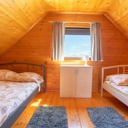 Ferienhaus Letniskowe Nadia Z Podgrzewanym Basenem