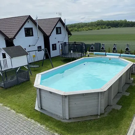 Ferienhaus Letniskowe Nadia Z Podgrzewanym Basenem