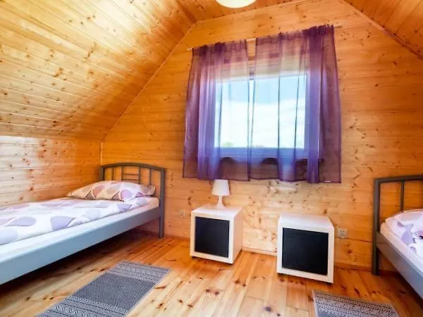 Hébergement de vacances Letniskowe Nadia Z Podgrzewanym Basenem *