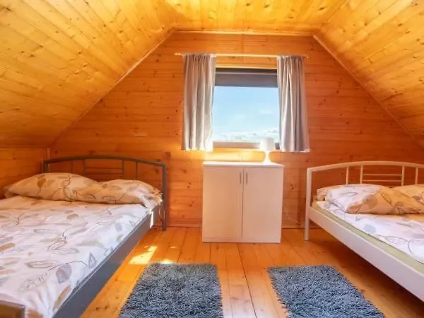 Hébergement de vacances Letniskowe Nadia Z Podgrzewanym Basenem